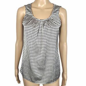 212 Colltion Pleated Black Print Sleeveless Top